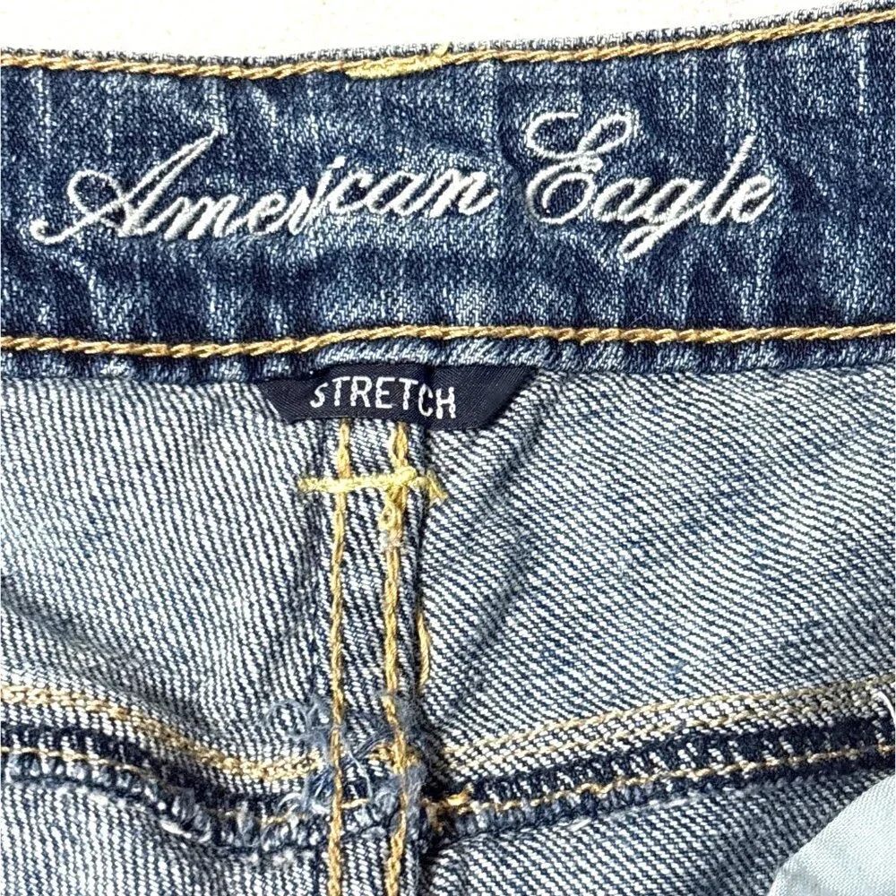 American Eagle Stretch Boy Fit Distressed Denim Jeans Size 6 - Picture 3 of 6